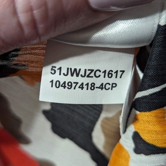 Kasper Separates Floral Multicolored Sleeveless Top - Picture 7 of 7